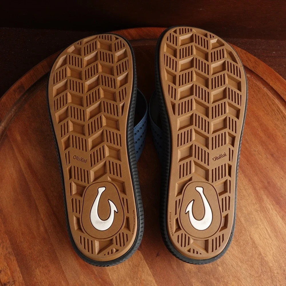 OluKai Sandals Mens SZ 14 Blue BLK Ulele Thong Flip Flop Coastal Beach Shoes NWT